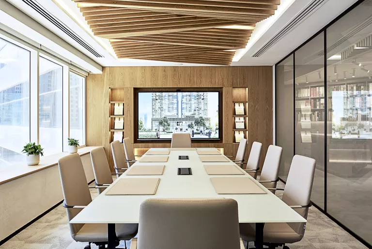 Timber suspended ceiling in a meeting room